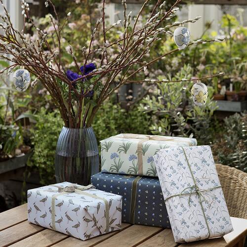 GAVEPAPIR - Blomstrende forår - recycle 4 ark