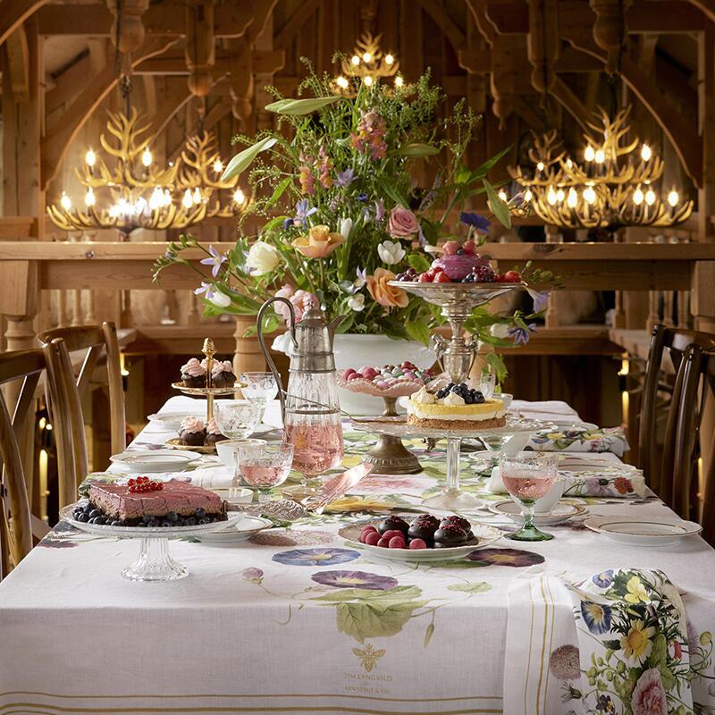 Jim lyngvilds dug med blomster